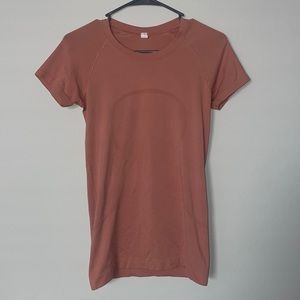 lulu rosey pink swiftly tech tee